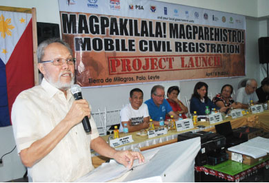 Eastern Samar Governor Conrado Nicart, Jr.   was one of the guests during the launching of a mobile registration program initiated by various government agencies for Yolanda victims who have lost their personal records.  (PHOTO BY LITO A. BAGUNAS)