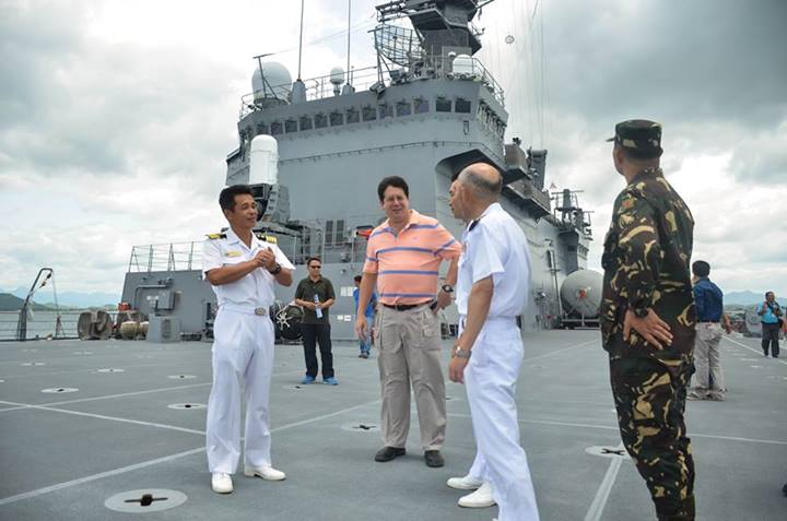 The Japanese naval vessel JDS Kunisaki serves as the floating barracks of delegates to Pacific Partnership 2014 - military personnel from the U.S., Australia, and Japan. The naval vessel’s officers are kind enough to take Mayor Alfred’ Romualdez and his group and members of the press on a tour around the ship. The journey begins aboard an LCAC hovercraft that transports the touring party from Baluarte beach to the ship, anchored a few kilometers off Tacloban City in San Pedro Bay.  Photo Courtesy from Official Facebook Page of Alfred Romualdez