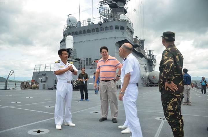 The Japanese naval vessel JDS Kunisaki serves as the floating barracks of delegates to Pacific Partnership 2014 - military personnel from the U.S., Australia, and Japan. The naval vessel’s officers are kind enough to take Mayor Alfred’ Romualdez and his group and members of the press on a tour around the ship. The journey begins aboard an LCAC hovercraft that transports the touring party from Baluarte beach to the ship, anchored a few kilometers off Tacloban City in San Pedro Bay. Photo Courtesy from Official Facebook Page of Alfred Romualdez