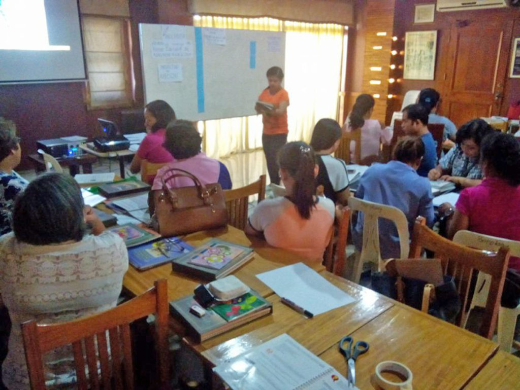Parents from different towns in Eastern Samar attend a parenting adolescents training of the Commission on Population in Borongan City.   (MEL CASPE)