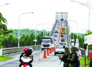 Alfred: 30-ton trucks eyed on San Juanico Bridge as rehab progresses