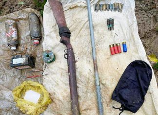 Police troops uncover buried weapons, explosives in Samar patrol