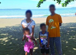 Long-time rebel couple surrenders in Samar, turns over firearms to Army