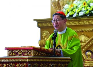 Cardinal Tagle urges faithful to resist ‘decay and corruption’ during Tacloban mass