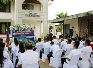 33 former NPA members complete DepEd-ALS program in Northern Samar