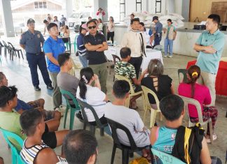 28 families displaced by Eastern Samar fire receive aid